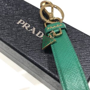 プラダ / トライアングル / キーホルダー